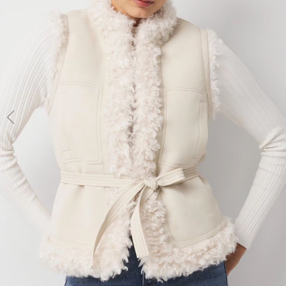 White House Black Market Ivory Faux Suede Sherpa Vest Size Medium